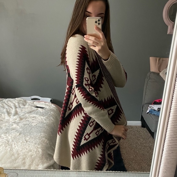 Thick Tribal Print Cardigan - Picture 7 of 7